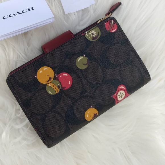 Coach Signature Christmas Ornament Print Medium Corner Zip Wallet - Picture 8 of 14